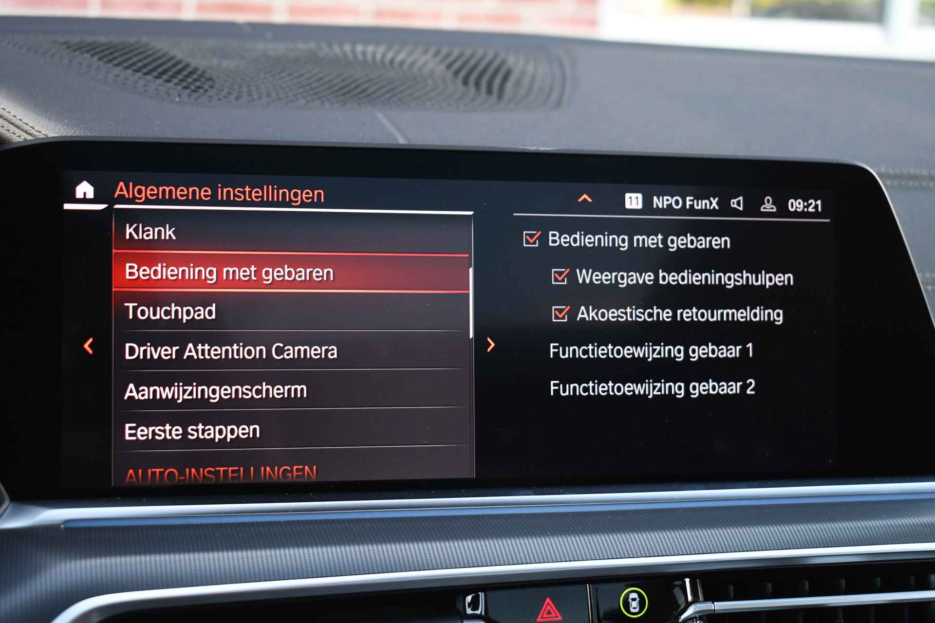 06U8 BMW Gesture Control (Gebarenbesturing)