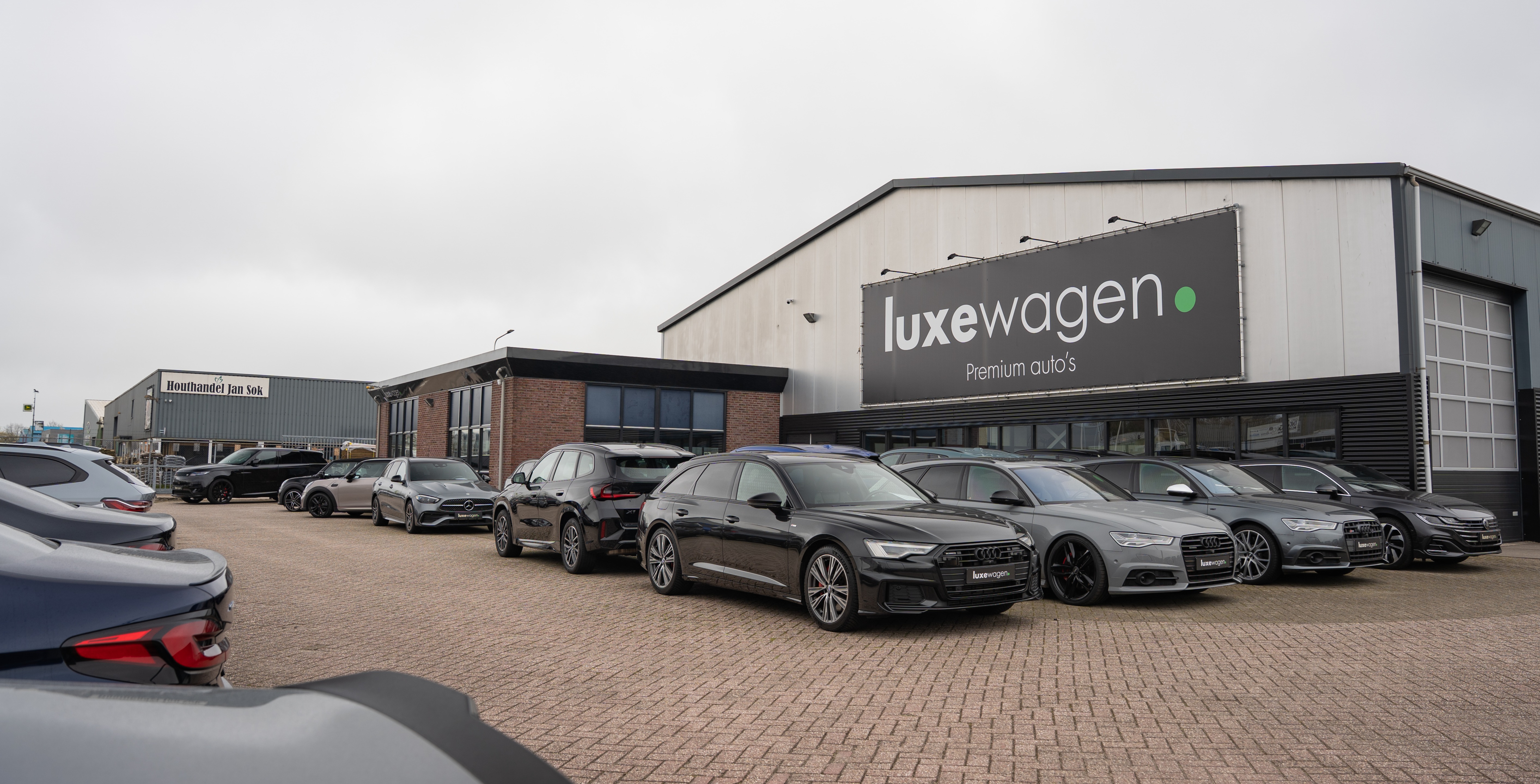  Image Overons Middle Second Image Over ons | Luxewagen