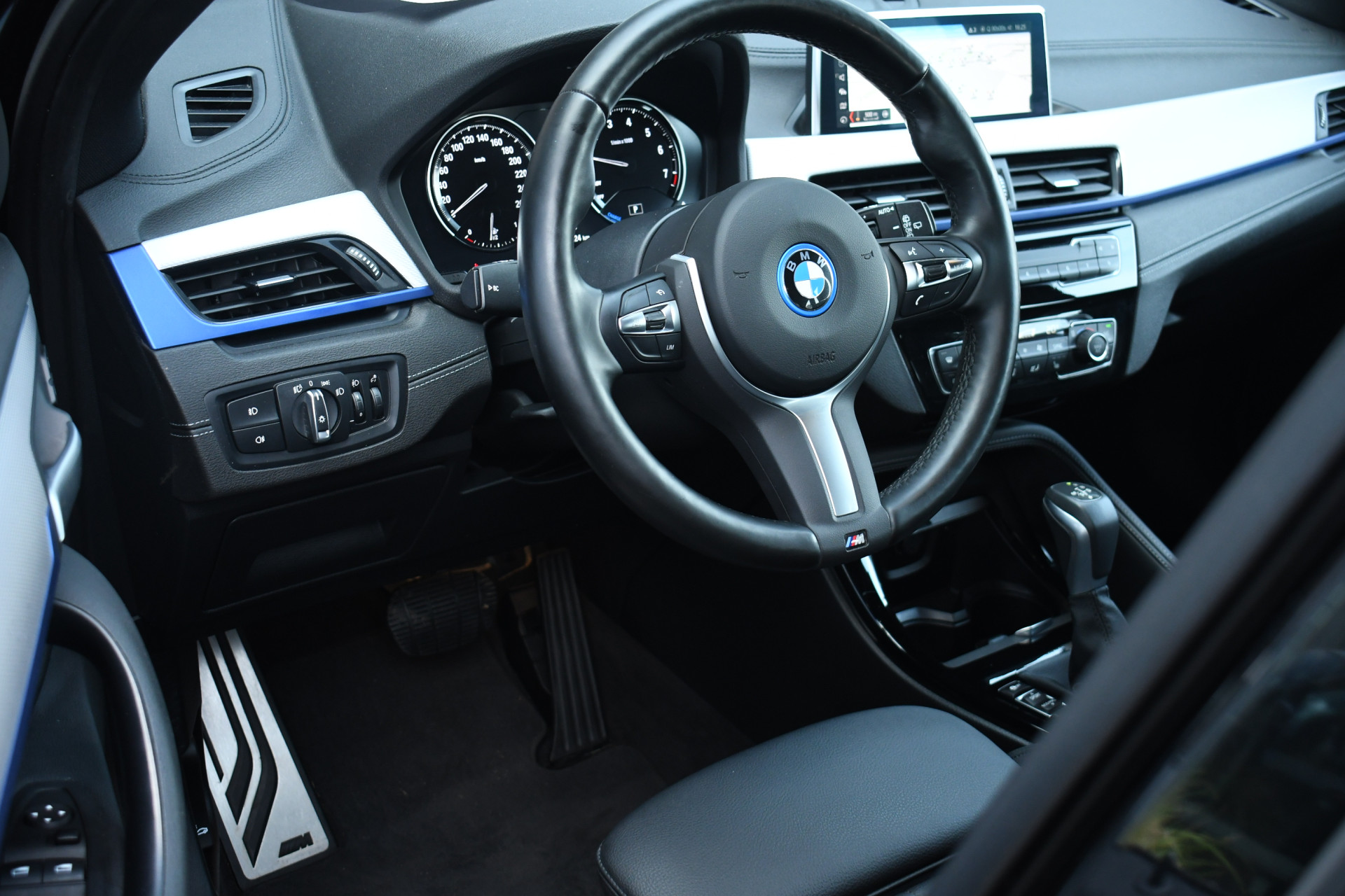 BMW X1 xDrive25e 220pk M-Sport 39422699-35.jpg | Luxewagen
