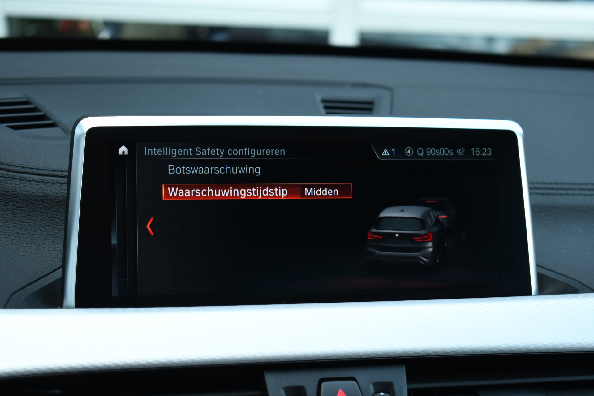 BMW X1 xDrive25e 220pk M-Sport 39422699-38.jpg | Luxewagen