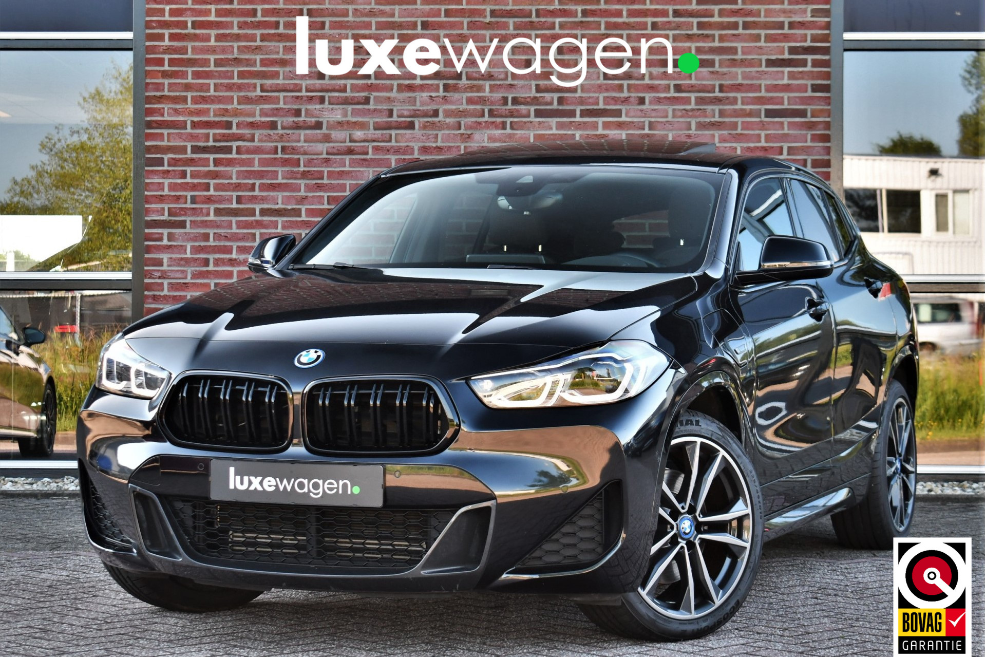 BMW X2 xDrive25e M-Sport 52693922-0.jpg | Luxewagen