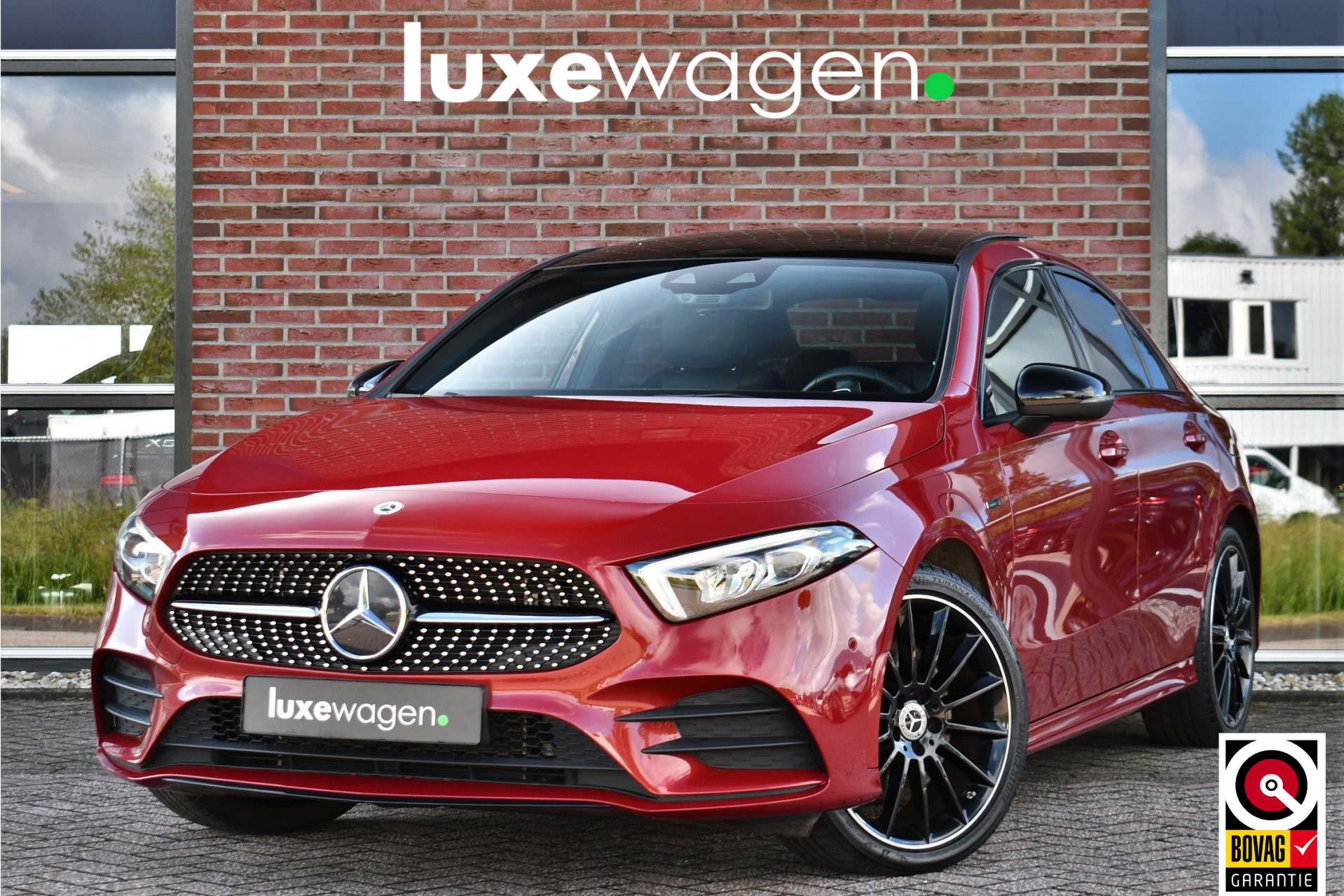 Mercedes-Benz A-Klasse 250 e AMG-Line 54112089-0.jpg | Luxewagen