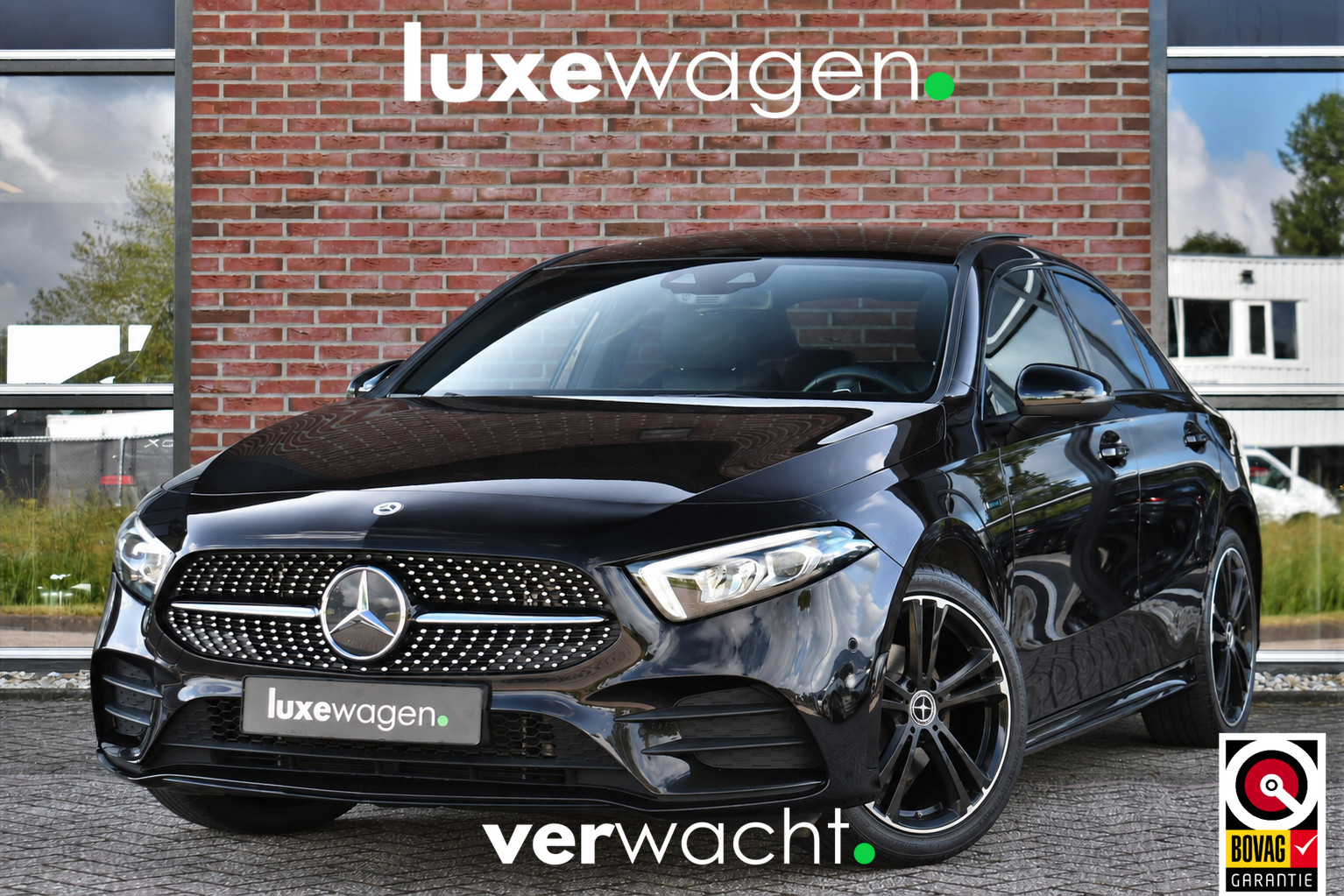 Mercedes-Benz A-Klasse 250 e AMG Line 55916008-0.jpg | Luxewagen