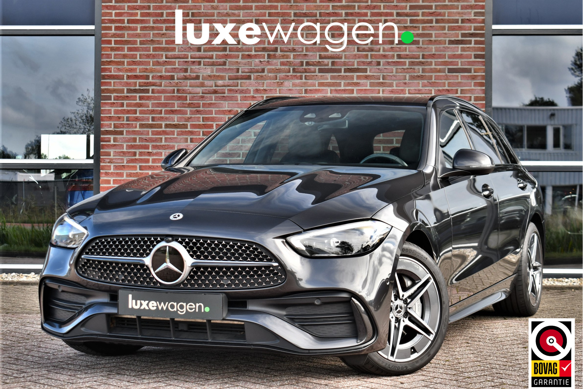 Mercedes-Benz C-Klasse Estate 300 e AMG Line 55916449-0.jpg | Luxewagen