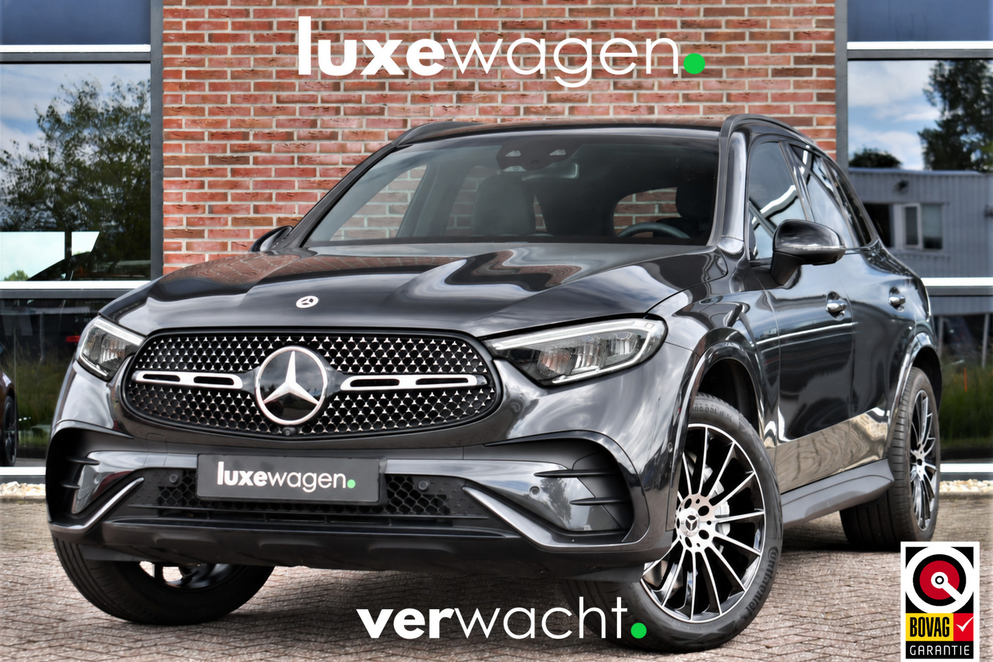 Mercedes-Benz GLC 300e 4MATIC AMG Line 56579198-0.jpg | Luxewagen