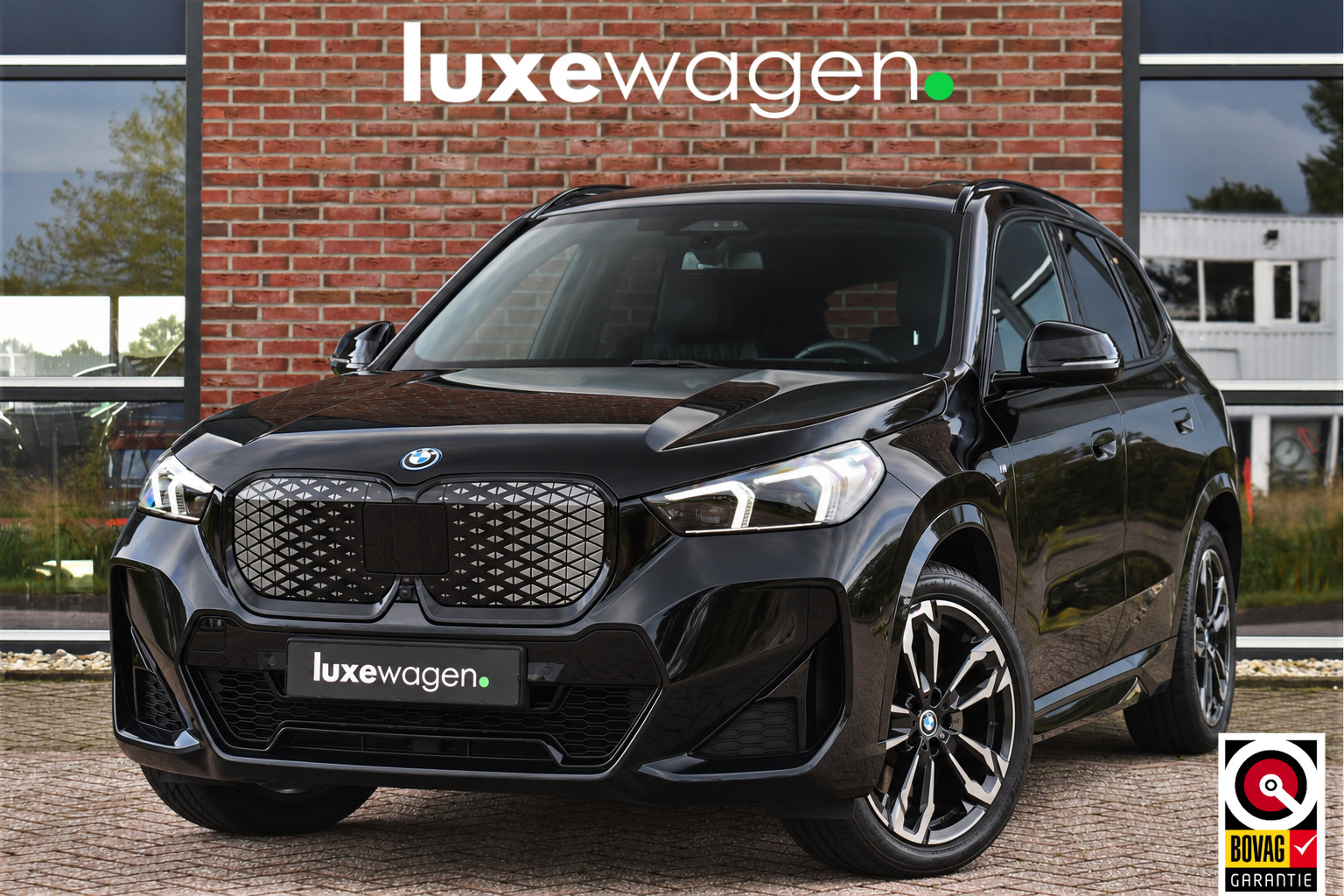 BMW iX1 xDrive30 M-Sport 57128248-0.jpg | Luxewagen